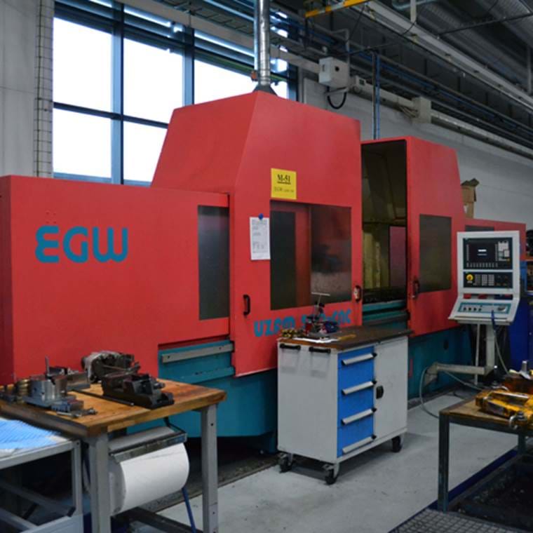 EGW UZFM 500 CNC CNC Zahnstangenfräser mit Ritzel