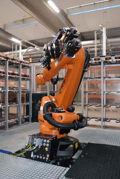 QRS – Qualitätsrobotersysteme in der BJ-Gear Fabrik