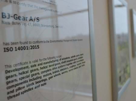 ISO 9001 / 14001 Zertifikat Bild