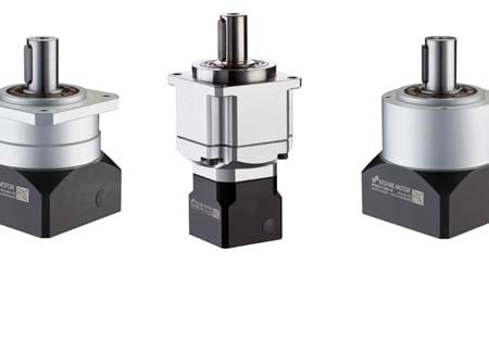 Planetgear Edelstahl auf weißem Hintergrund