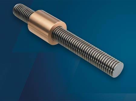 Spindel auf blauem Hintergrun